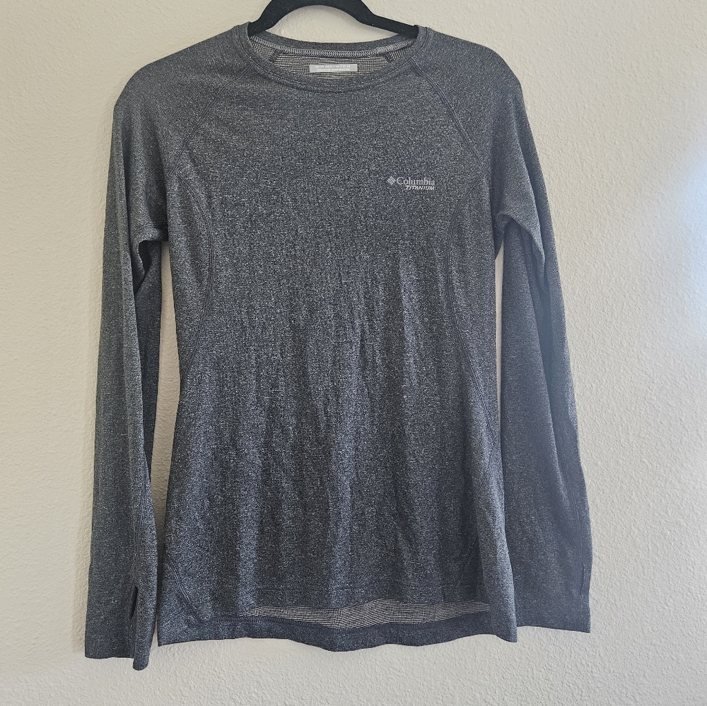 Gray Long Sleeve Athletic Shirt